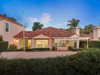 Browse active condo listings in THE COLONY