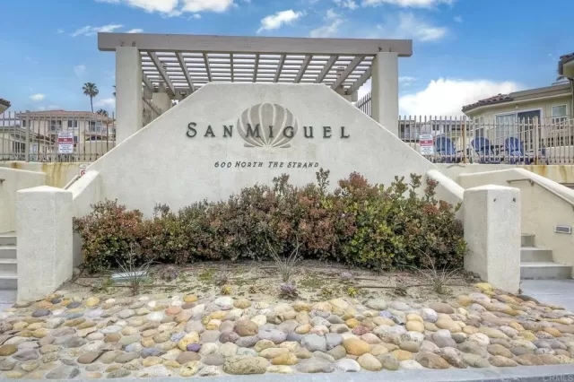 MLS: NDP2510286 Condo For Sale