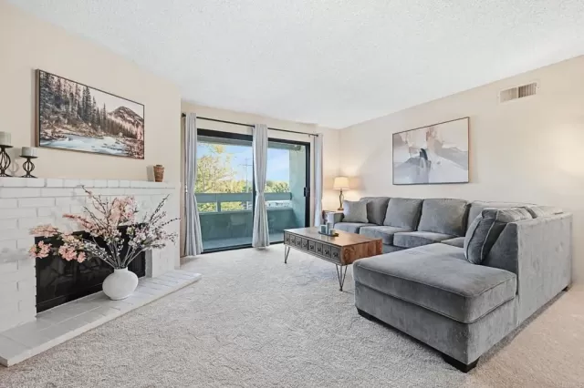 MLS: NDP2510399 Condo For Sale