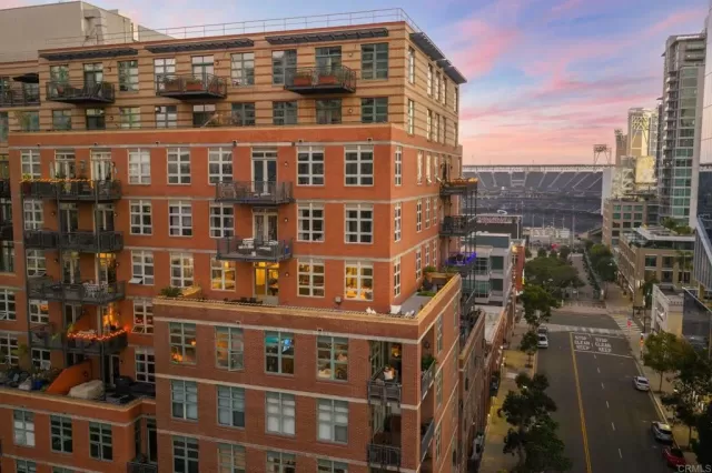 MLS: NDP2510468 Condo For Sale