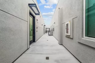 Photo #3: NDP2510528 Listing 