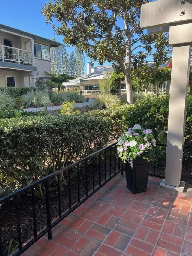 MLS: NDP2510537 Condo For Sale