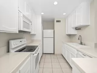 Photo #6: NDP2510606 Listing 