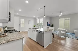 Photo #2: NDP2510796 Listing