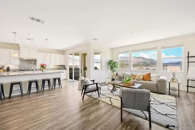 MLS: NDP2510808 Condo For Sale