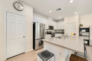 Photo #5: NDP2510855 Listing 