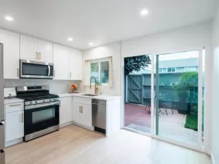 Photo #5: NDP2510967 Listing 