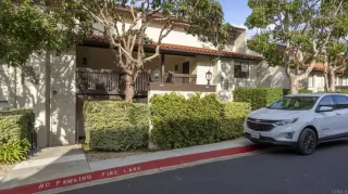 Browse active condo listings in 2500 NAVARRA