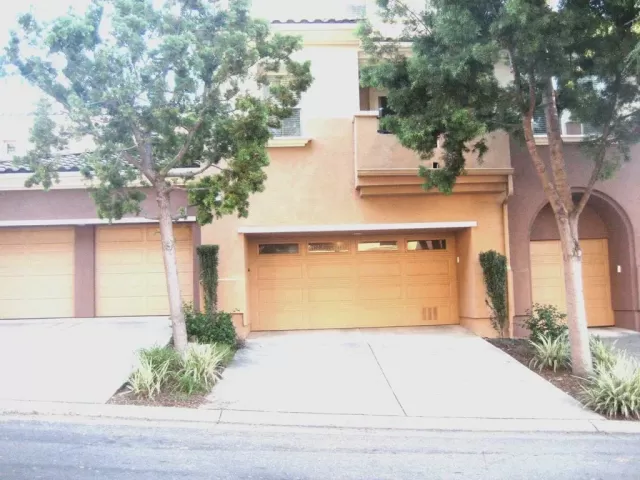 MLS: NDP2511090 Condo For Sale