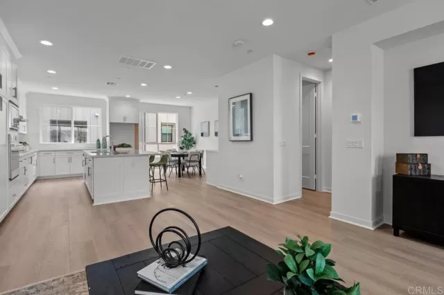 MLS: NDP2511351 Condo For Sale