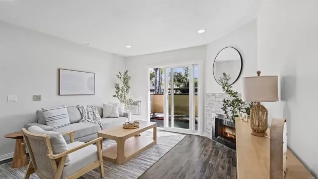 MLS: NDP2511404 Condo For Sale