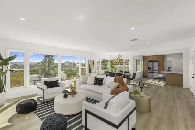 MLS: NDP2511419 Condo For Sale