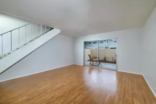 Photo #3: NDP2511464 Listing