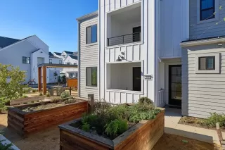 Photo #4: NDP2511479 Listing