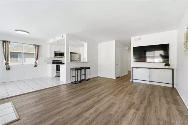 MLS: NDP2600288 Condo For Sale