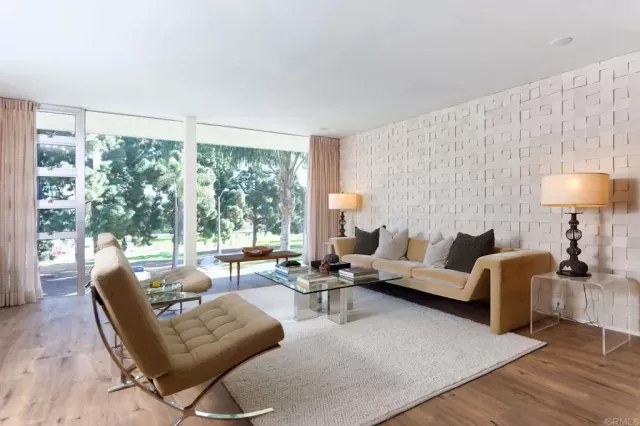 MLS: NDP2600433 Condo For Sale