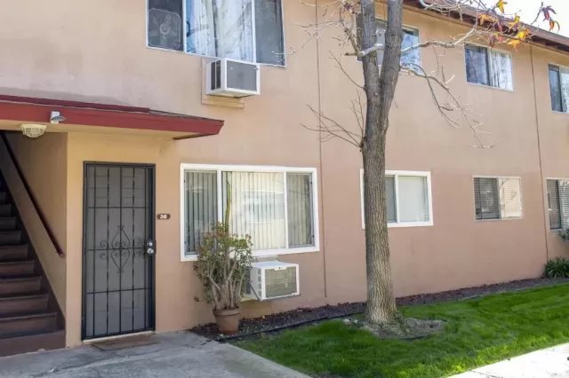 MLS: NDP2600892 Condo For Sale