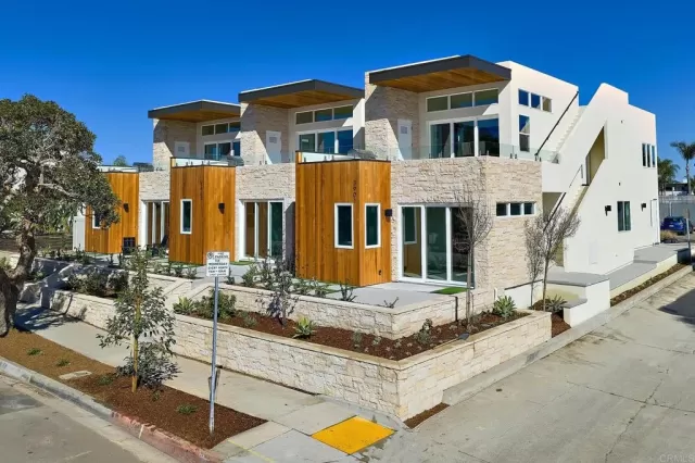 MLS: NDP2601613 Condo For Sale