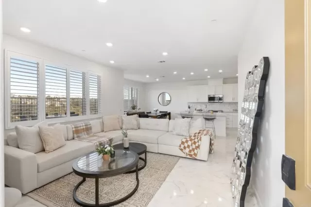 MLS: NDP2601888 Condo For Sale