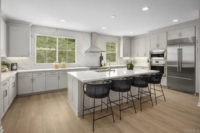 MLS: NDP2602077 Condo For Sale