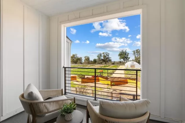 MLS: NDP2602672 Condo For Sale