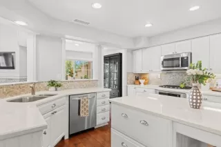 Photo #5: NDP2603584 Listing