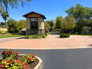 Photo #2: NDP2603585 Listing