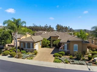 Photo #5: NDP2603585 Listing