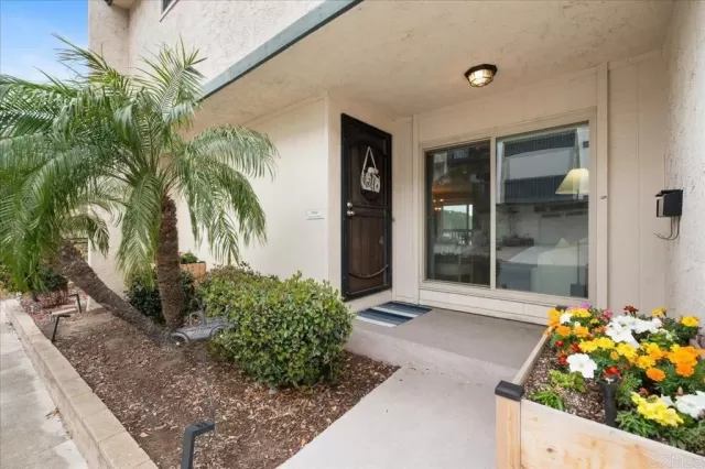 MLS: NDP2604709 Condo For Sale