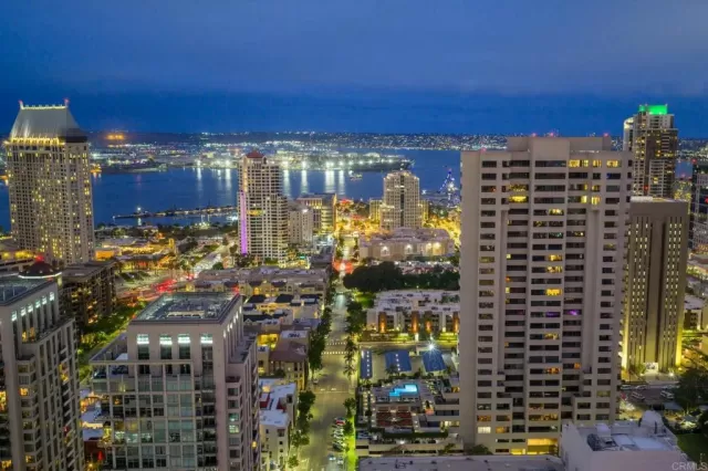 MLS: NDP2604901 Condo For Sale