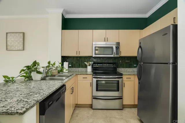 MLS: NDP2604909 Condo For Sale