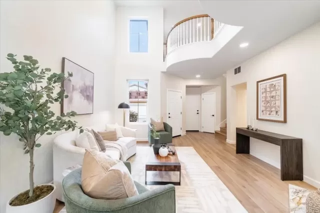 MLS: NDP2605498 Condo For Sale