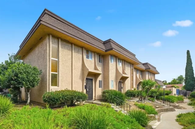 MLS: NDP2605717 Condo For Sale