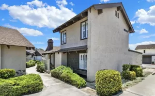 Browse active condo listings in BONITA VISTA
