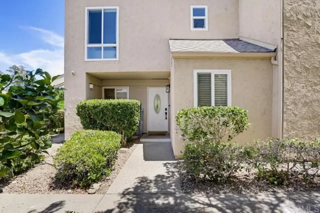 MLS: NDP2605909 Condo For Sale