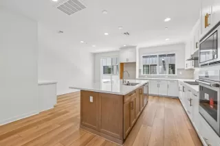 Photo #2: NDP2606634 Listing
