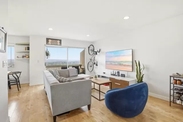 MLS: NDP2606690 Condo For Sale