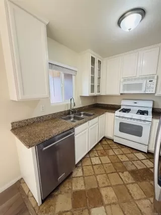 Photo #4: NDP2606694 Listing