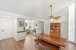 Photo #4: NDP2606766 Listing