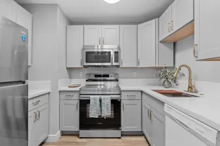 Browse active condo listings in SOMMERSET VILLAS