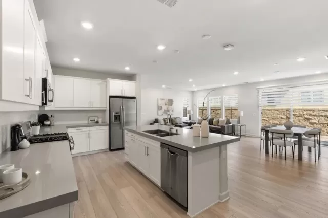 MLS: NDP2607657 Condo For Sale