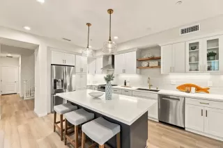 Photo #2: NDP2607888 Listing
