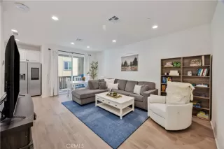 Photo #2: NP25232987 Listing