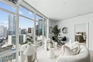 Photo #5: NP26044995 Listing 