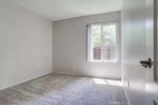 Photo #6: NS25128009 Listing