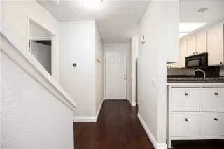 Photo #2: OC22199296 Listing