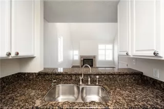 Photo #6: OC22199296 Listing