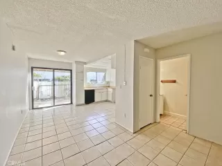 Photo #2: OC22227668 Listing