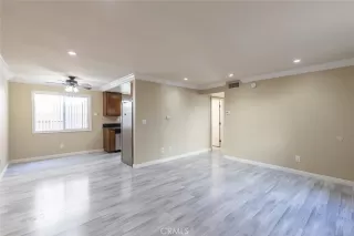 Photo #4: OC22254737 Listing