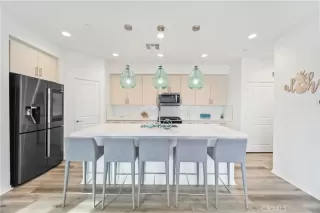 Photo #2: OC22259525 Listing 